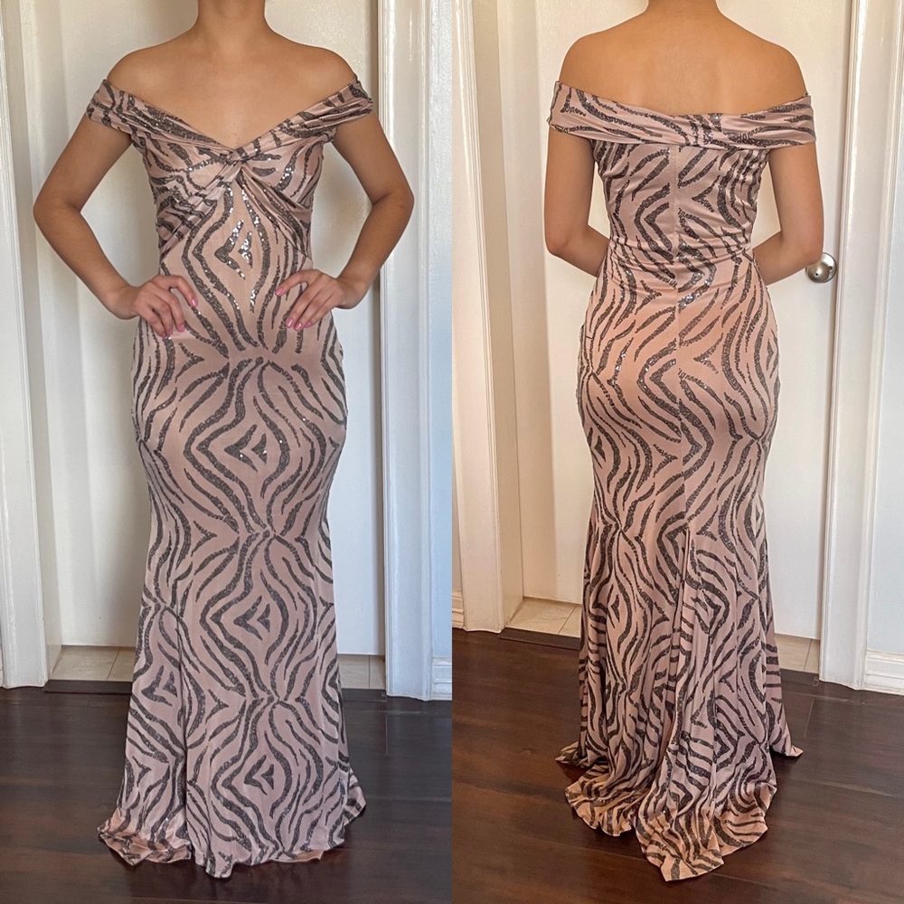VA VA VOOM Nude Elegant Long Dress size S